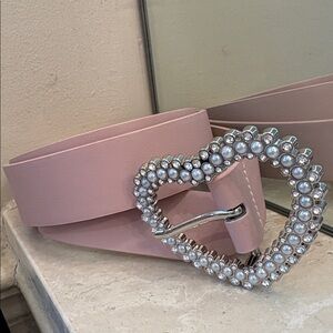 Valentines heart pearl belt light pink